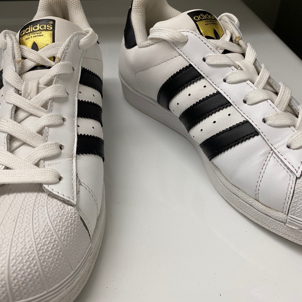 Adidas Superstar Sneakers